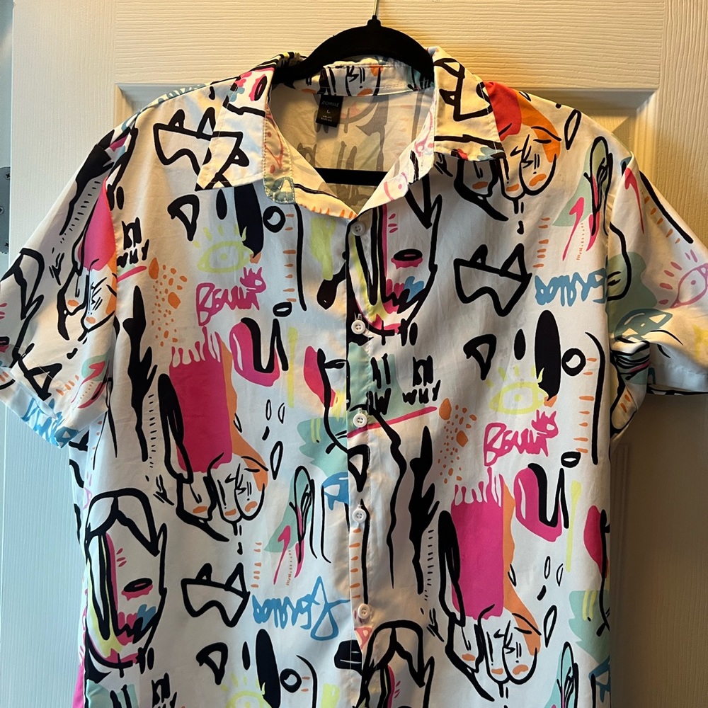 SHEIN Multicolor Graphic Short Sleeve Shirt